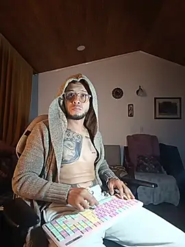 sebastian_horny Adlı Modelin Web Kamerası Şovu