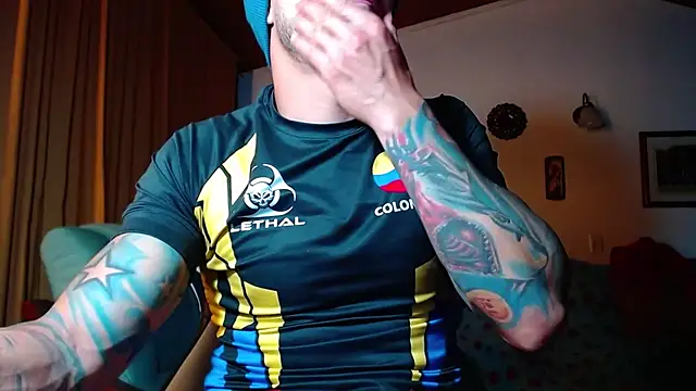sebastian_horny: вебкам-шоу