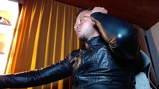sebastian_horny 网络视讯表演