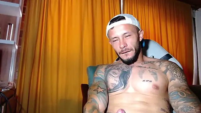 sebastian_horny Adlı Modelin Web Kamerası Şovu