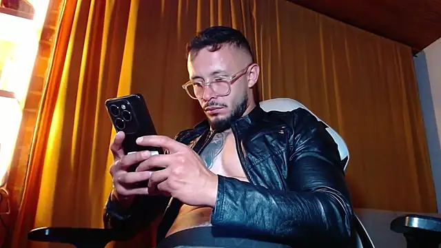 Webkamerová show sebastian_horny
