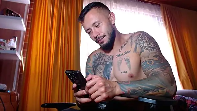sebastian_horny 网络视讯表演