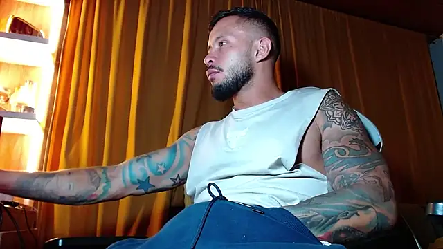 Show modela sebastian_horny na web-kameri