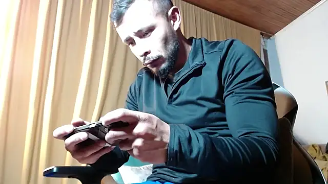 sebastian_horny 웹캠 쇼