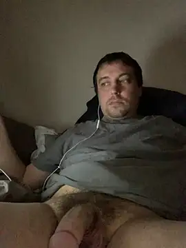 Averagejoe18@xh Show in webcam