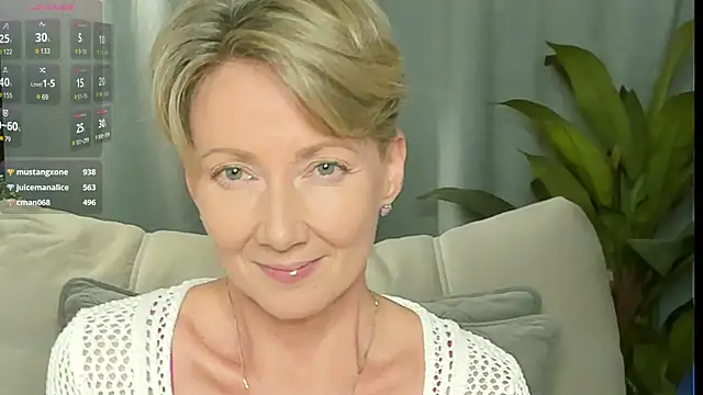 AkexandraFix live XXX chat
