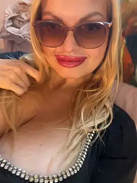 DivaVonTease Obrolan Langsung XXX