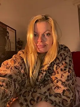 DivaVonTease Live XXX Chat