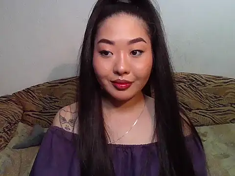 XXX chat uživo modela Aleksa_Blackdream