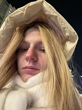 MaryHiggins webcam show