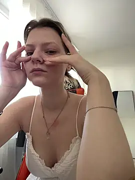 MaryHiggins Live XXX-Chat