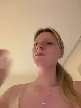 Chat +18 de MaryHiggins ao vivo