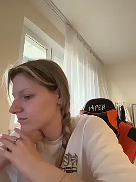 Živá chatovací místnost MaryHiggins