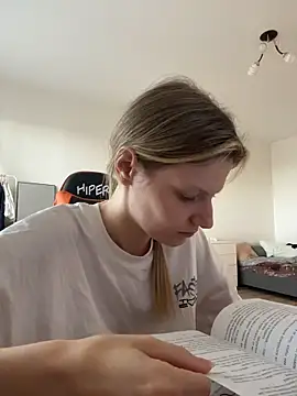 MaryHiggins élő XXX-chatje