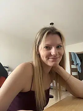 MaryHiggins Chat XXX in diretta