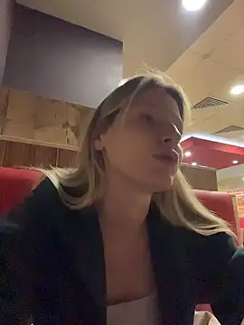 MaryHiggins Chat XXX in diretta