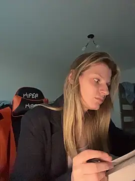 MaryHiggins Pertunjukan Webcam