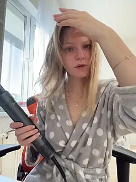 MaryHiggins Adlı Modelin Canlı XXX Sohbeti