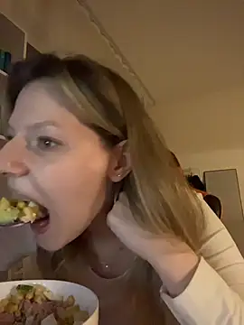 MaryHiggins' Live XXX Chat