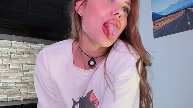 Roxana_Wet_ 现场XXX聊天