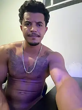 Show modela Sanicrt na web-kameri