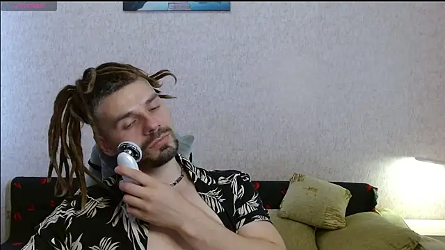 Pokazy przed kamerką – Aestheticguy101
