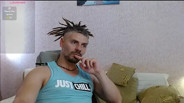 Aestheticguy101 Show Webcam