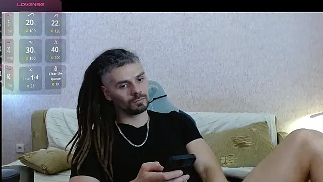 Aestheticguy101 网络视讯表演