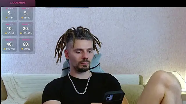 Aestheticguy101のウェブカメラショー