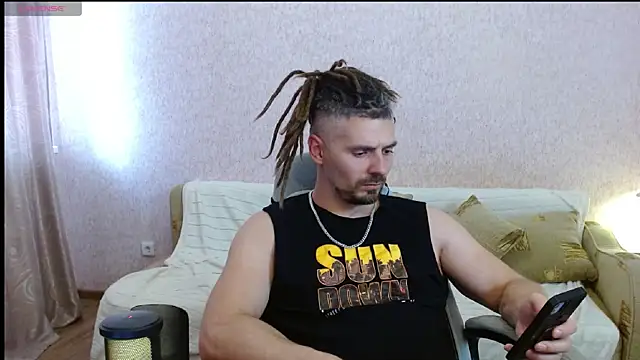 Aestheticguy101n Webbikameraesitys