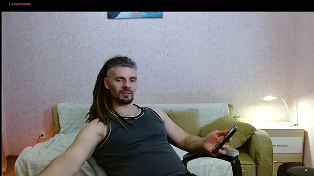 Show modela Aestheticguy101 na web-kameri