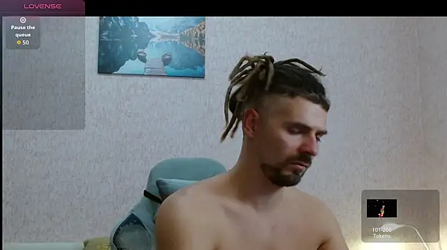 Aestheticguy101 网络视讯表演