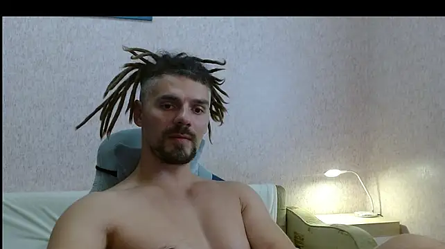 Aestheticguy101 Show in webcam