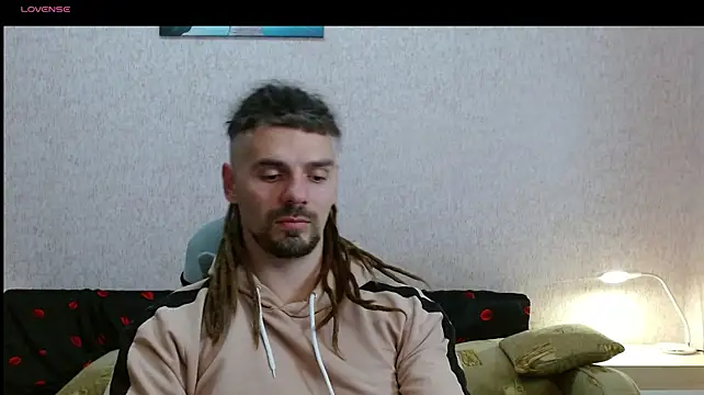 Aestheticguy101 webkamerás műsora