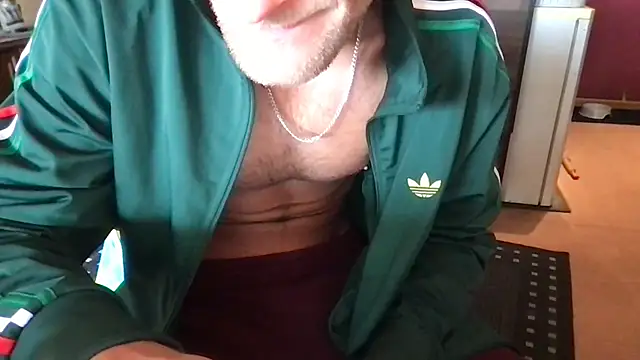 Show modela Maximallecken na web-kameri