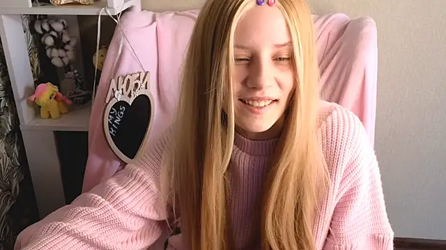 sarakaell's Live XXX Chat
