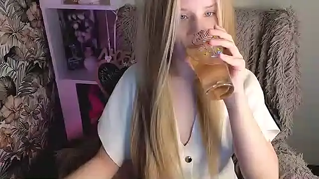 sarakaell's Live XXX Chat