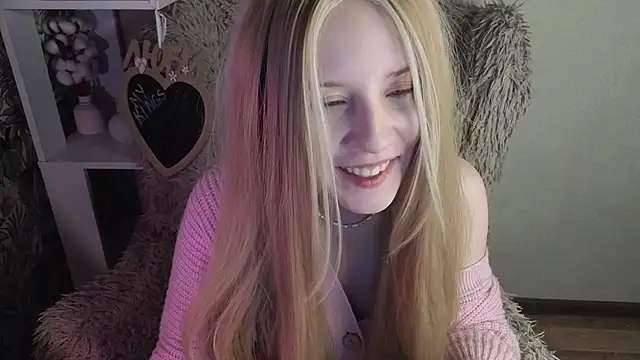 sarakaell's Webcam Show