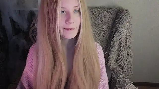 Show modela sarakaell na web-kameri