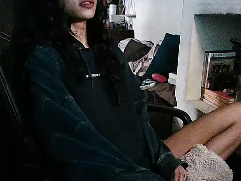 exude_diya Шоу с уебкамера