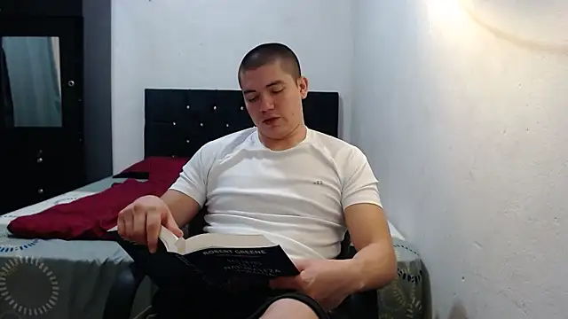 suckmydickbitch97 Show Webcam