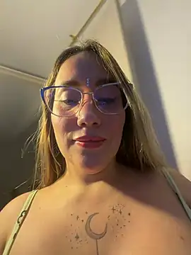 hotpawgmilf Live chatroom