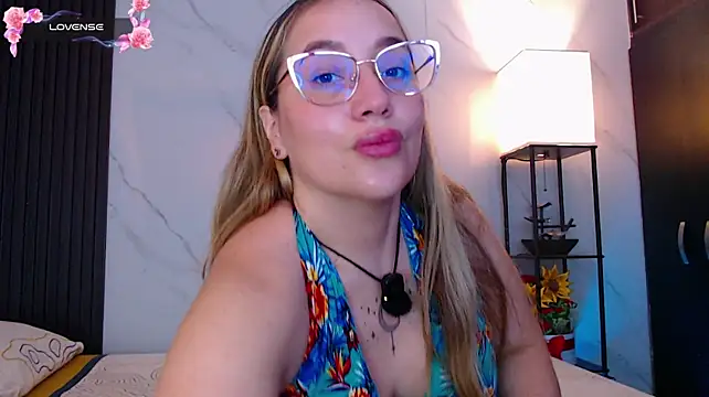 hotpawgmilf Pertunjukan Webcam