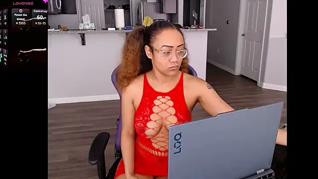 ReeseZen Show in webcam