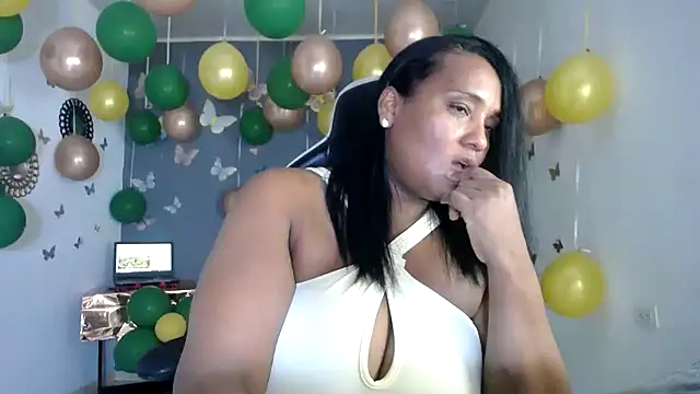 marysol83 লাইভ XXX চ্যাট