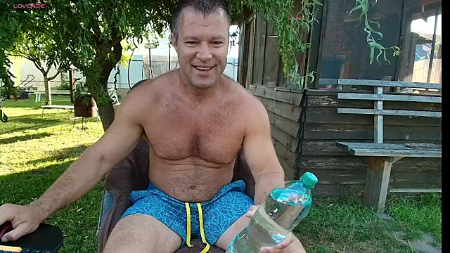 muscleangel18 webkamerás műsora