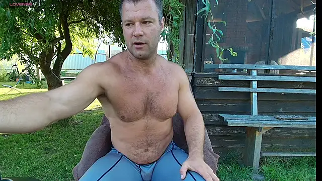 Show modela muscleangel18 na web-kameri