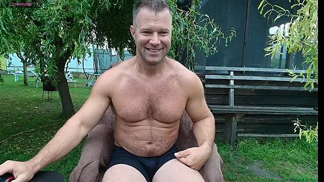 muscleangel18 Show Webcam