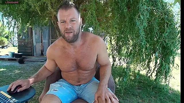 Show modela muscleangel18 na web-kameri