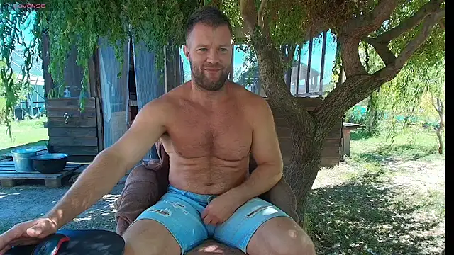 muscleangel18 Show Webcam
